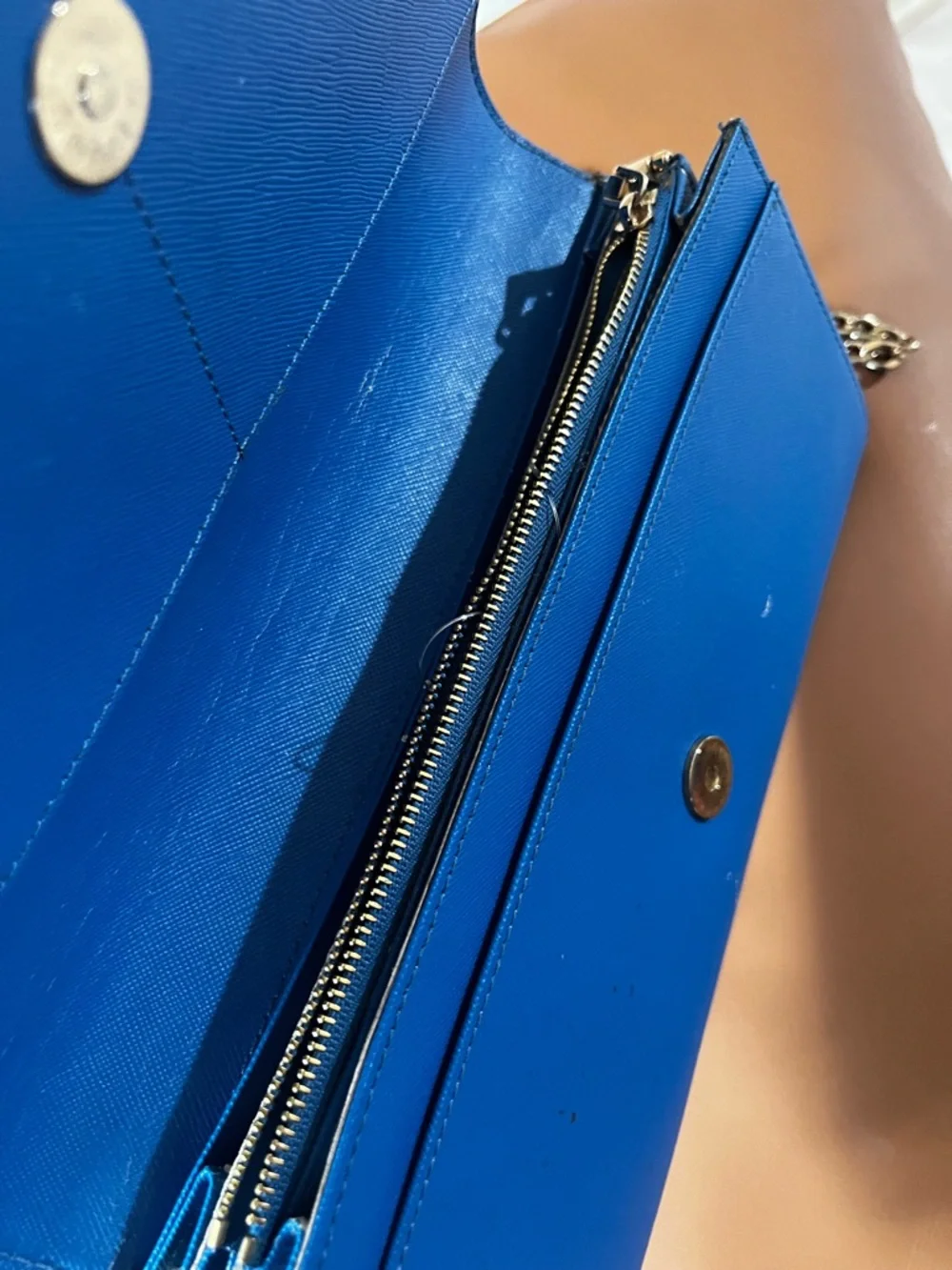 Vintage Prada Bright Blue Saffiano Envelope Chain Clutch - Picture 11 of 12